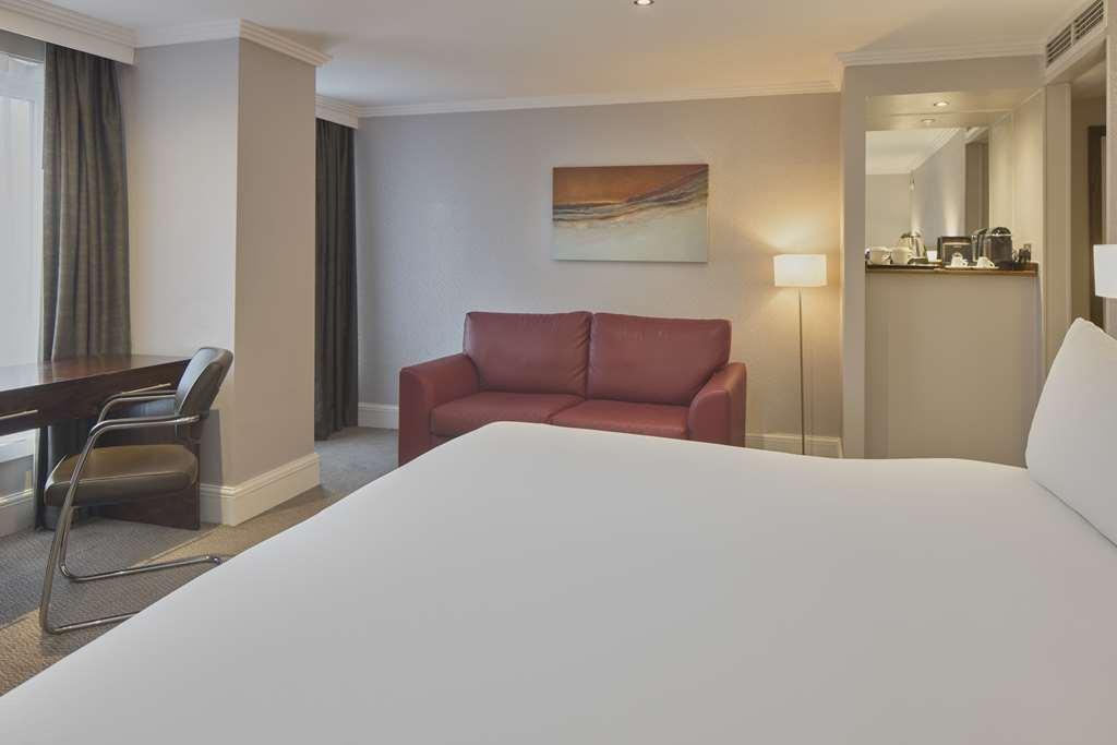 Doubletree By Hilton Bristol City Centre Room photo